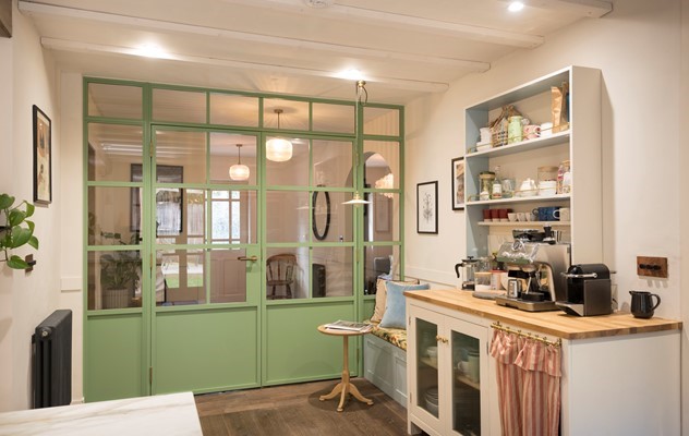 A Stylish Divide: Blending Function with Flair Using the OI-30